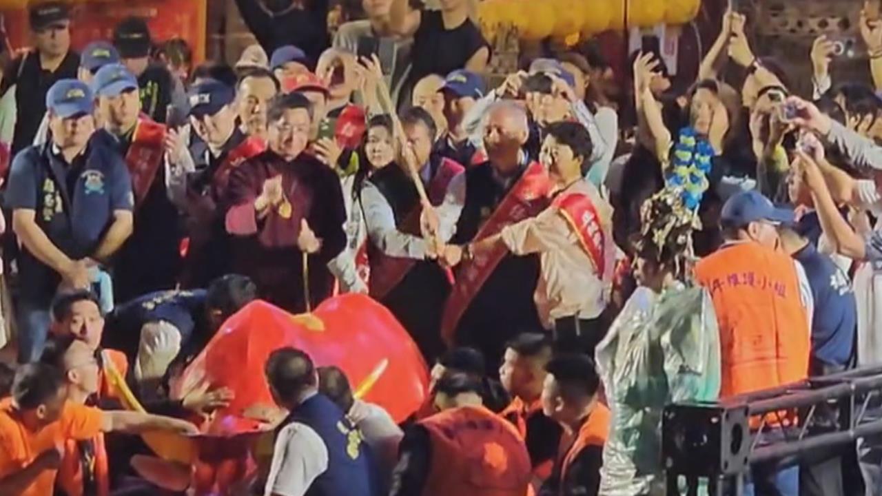 台南正統鹿耳門聖母廟"迓春牛"熱鬧登場 湧80萬人共襄盛舉