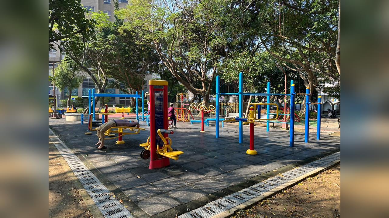 快新聞/新莊福壽公園驚傳持刀刺胸!兇手逃逸中