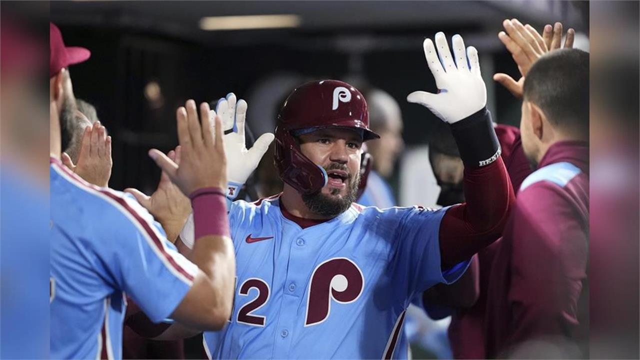 MLB/費城人豪砸47億台幣留住全壘打王!簽回單季56轟超級重砲史瓦伯