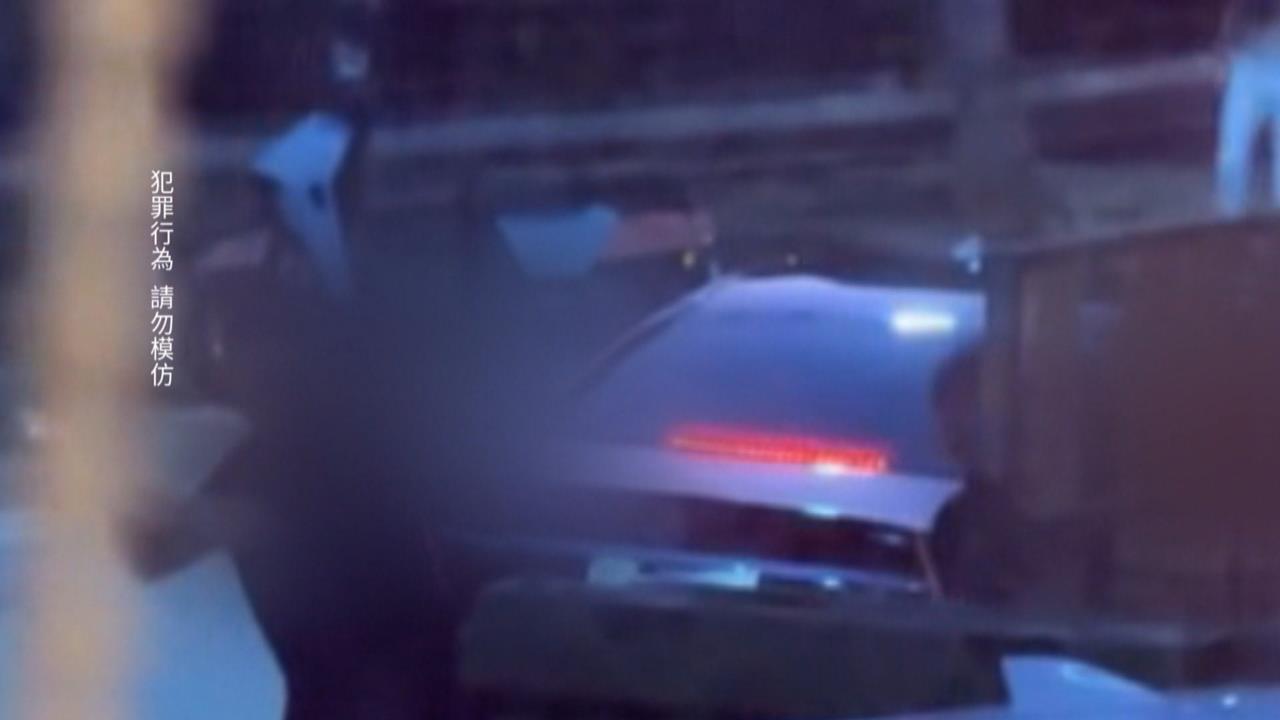 行車糾紛!不滿「被插隊」 惡煞尾隨持球棒痛毆前車駕駛