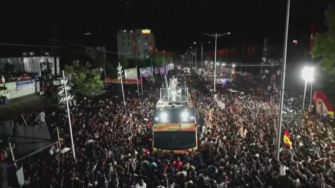 印度演員轉戰政壇! 造勢晚會失控釀踩踏 至少39死、50多人傷