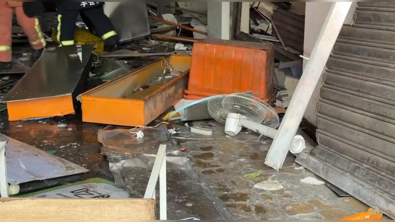 快新聞／台中攤商氣爆！疑桶裝瓦斯外洩　釀70歲男肢體擦傷