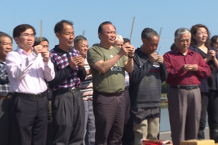 初四正值節氣「雨水」  林聰賢帶領農民拜田頭盼豐收