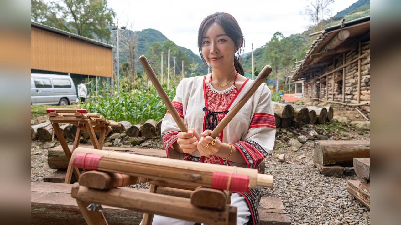 啦啦隊(圖多)／球芽攜手安芝儇走進偏鄉以「舞」會友！網大讚：人美心善仙女下凡