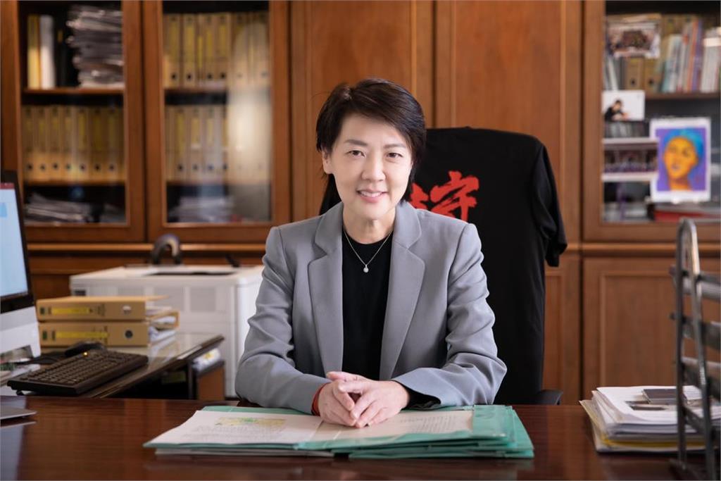 快新聞/與宋楚瑜關係漸行漸遠? 黃珊珊:關係像家人、宋不會每天出來