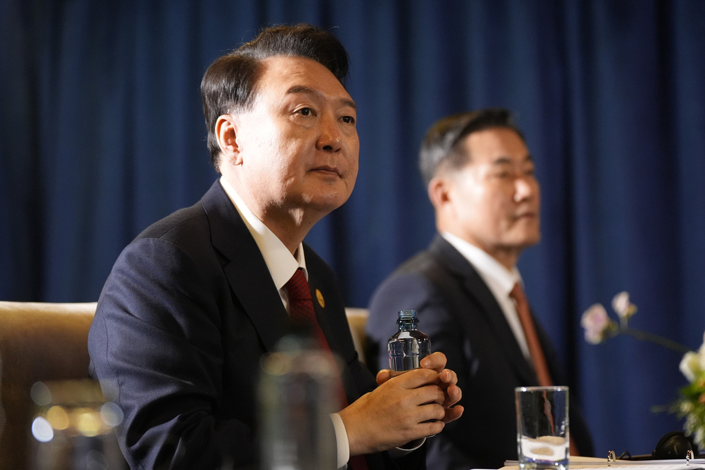 南韓150檢警衝尹錫悅官邸逮人　突破2道防線與警衛處對峙