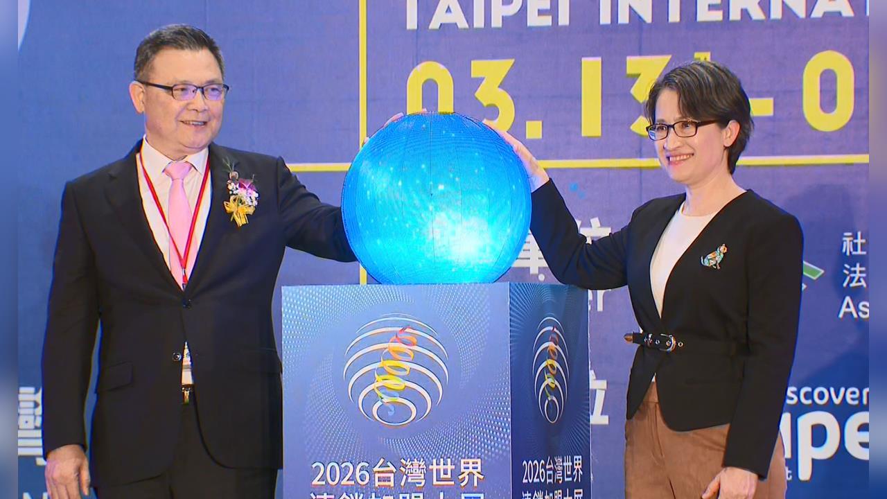 創業模式科技化！加盟展開幕　蕭美琴逛攤體驗新趨勢