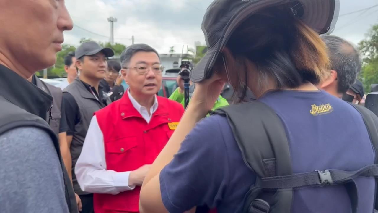 卓揆率團隊視察馬太鞍收容所　承諾找盡速安排「更好安置場所」