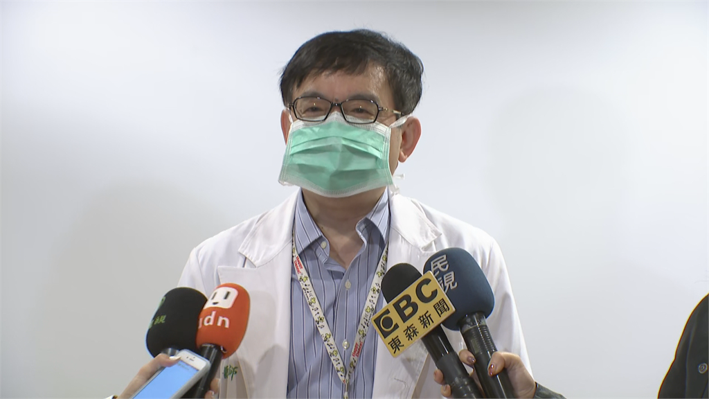 快新聞／醫護人員也缺口罩？ 台大醫師黃立民語帶保留：「目前夠用」