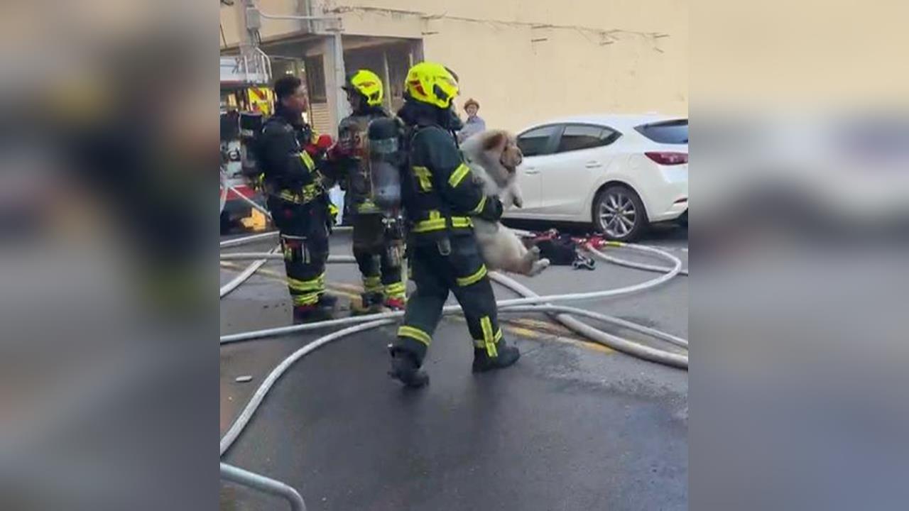 苗栗民宅失火驚險逃生！　女屋主怒稱手機充電引發火花