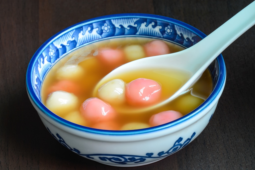 湯圓其實是「隱藏的熱量炸彈」2顆=半碗飯！營養師警告4種人不要吃