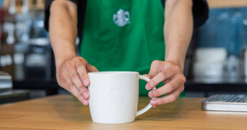 到韓國星巴克要求1服務！她拿到後心碎「在台灣被慣壞」　網嘆：養出奧客