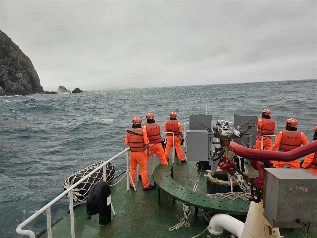 基隆嶼7釣客落海　直升機吊掛馳援1人死亡