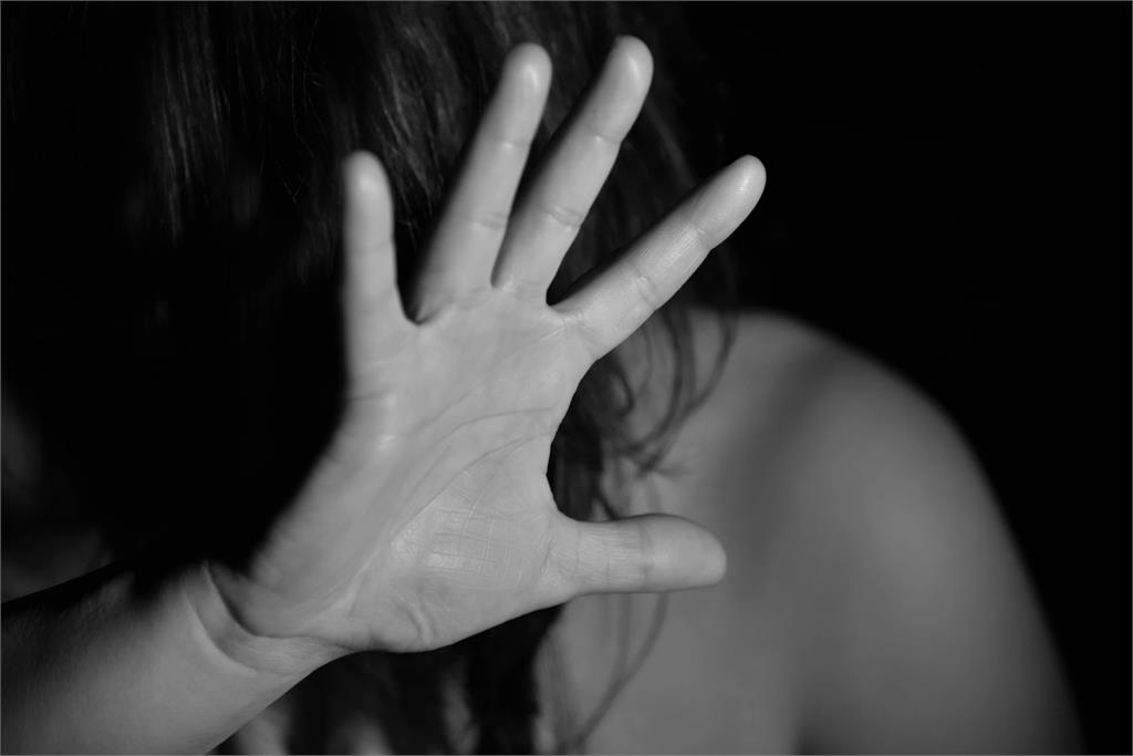 中部校車司機「裝神弄鬼」性侵9女　疾管署證實5人遭感染HIV