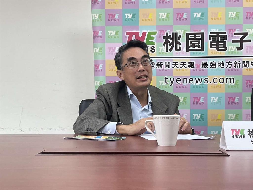 桃園工務局長汪在宙廣推雙色溫路燈 點亮行人安全