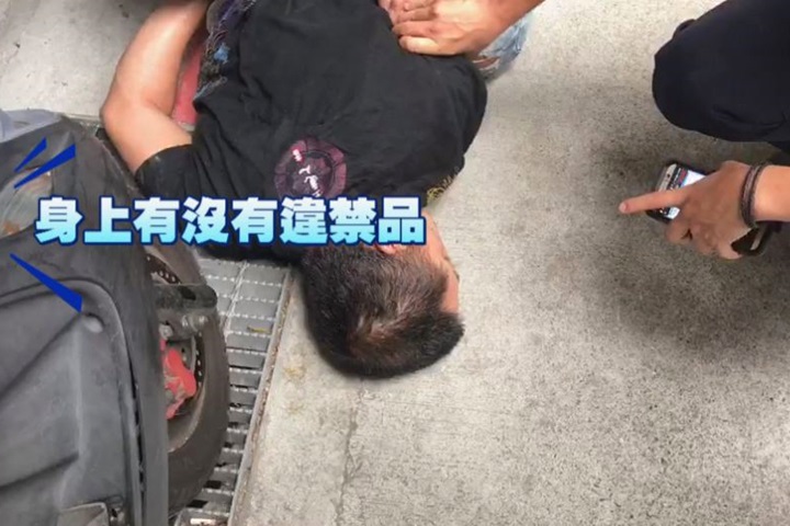 緝毒王4ni？毒蟲遇到想逃也難！