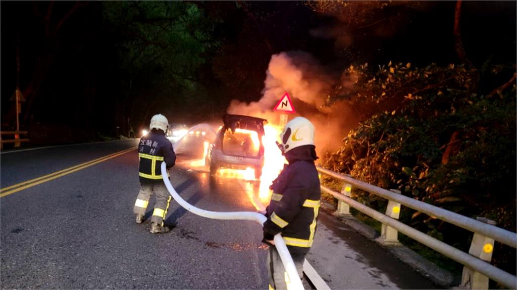 蘇花公路南澳路段火燒車　一度回堵近2公里