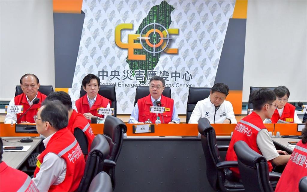 視導應變中心　卓榮泰要求落實監測馬太鞍溪堰塞湖狀況