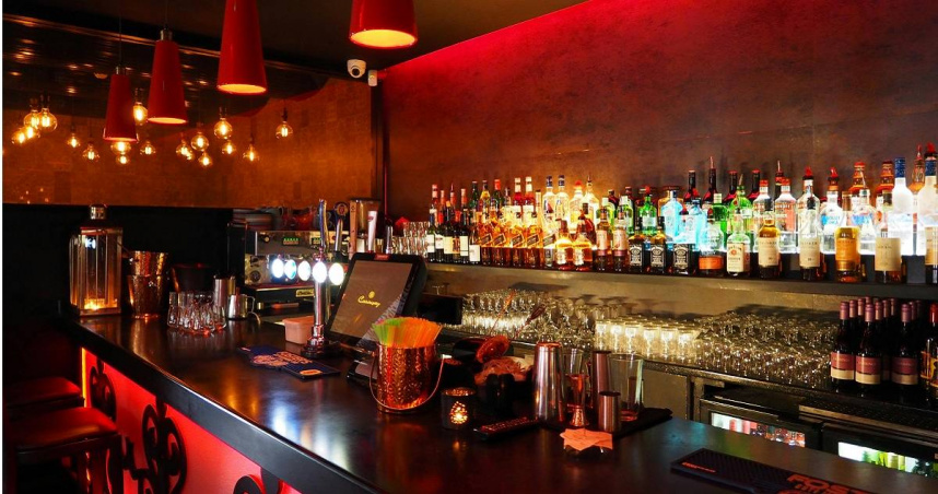 3個月接400恩客!酒吧女遭店長爆打強迫賣淫 私下遭錄音監控還被GPS控制行蹤