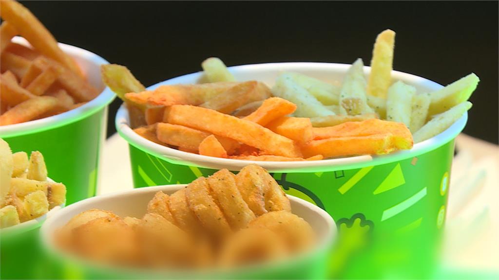 「薯條天花板」Potato Corner插旗信義區 4種口味登場圍觀民眾超多