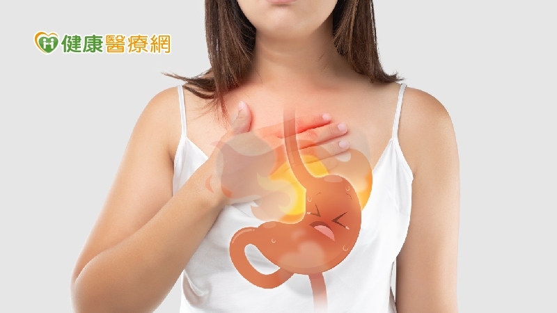 該如何知道自己有胃食道逆流？五大危險信號速就醫