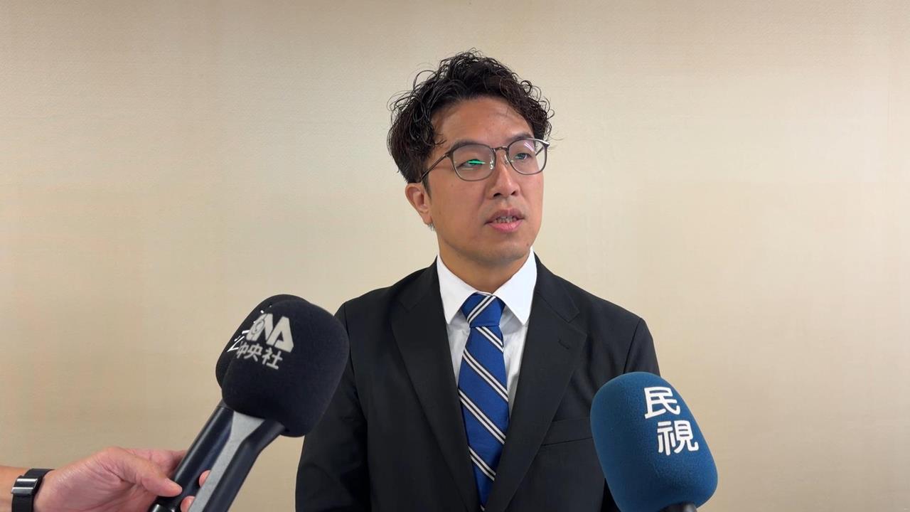 快新聞／沈伯洋訪日穿防彈衣！蔣萬安竟開酸　本人回嗆「將帥無能」