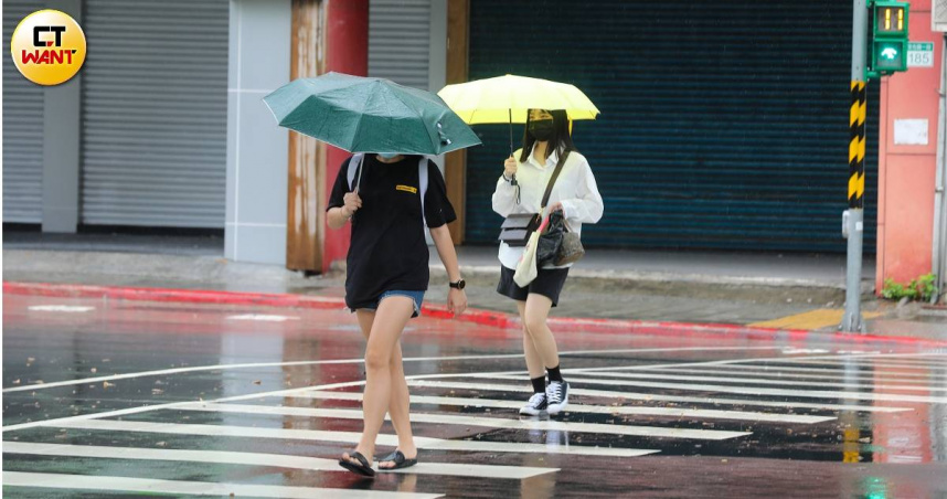 今高溫飆36℃！午後迎雷陣雨　氣象專家：下週熱帶擾動恐影響台灣
