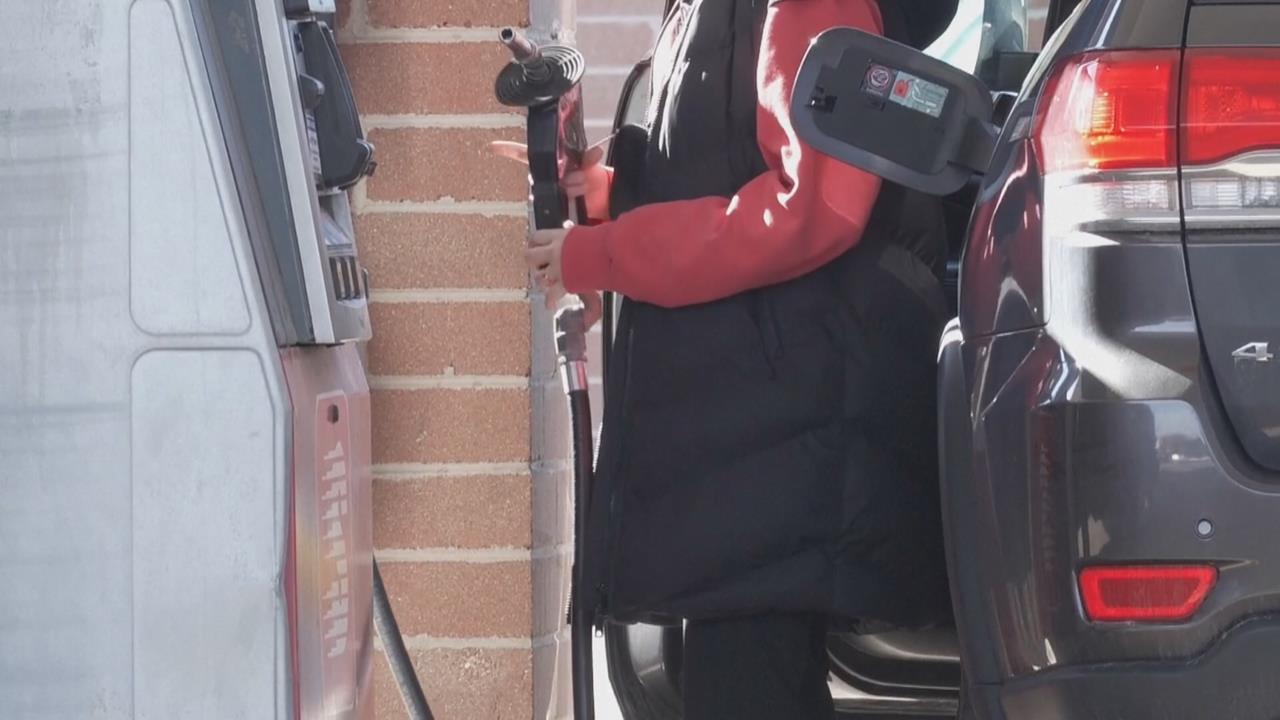 美國汽油價突破每加侖4美元　高油價恐影響期中選舉