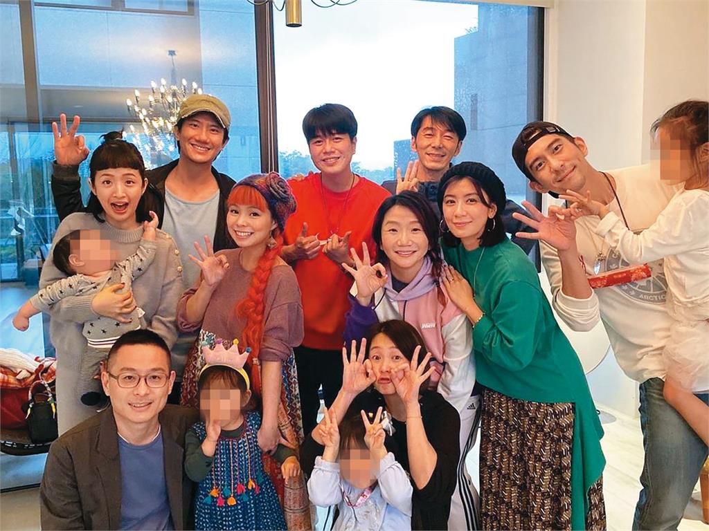 【林依晨喜迎二胎2】公婆神隊友！林依晨忙帶小孩、工作　抽空單約遠距尪維持戀愛感