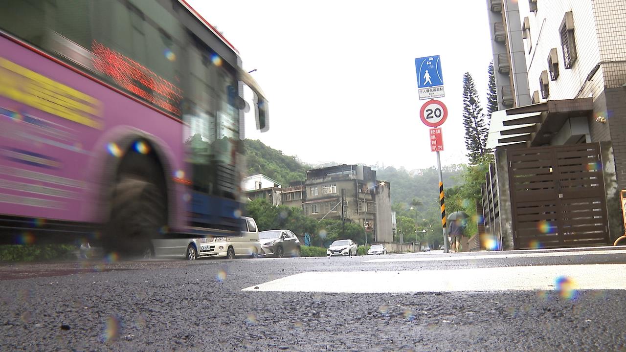 獨家／台北東山路「速限20公里」挨轟搶錢　車主踩雷：超惡質