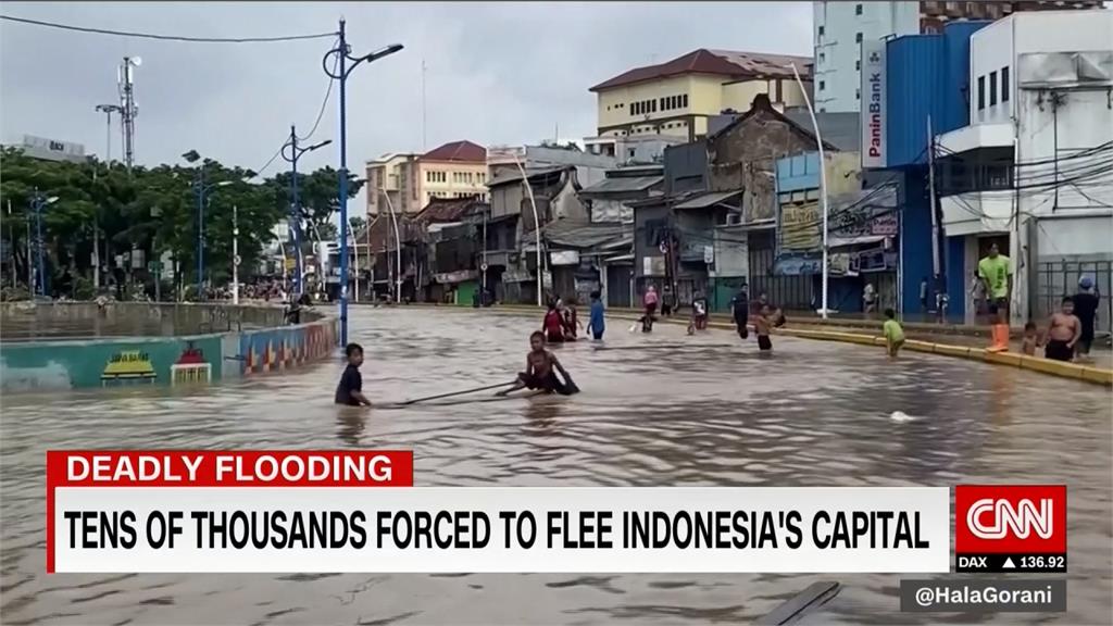 印尼雅加達暴雨成災！逾30死、6萬人無家可歸