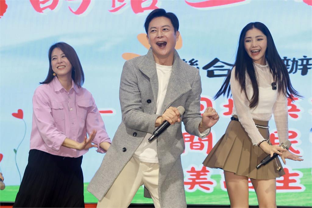 王燦耍狠挨罵做公益回暖　遇粉絲熱情合影直呼感動