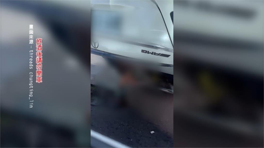 喝太醉？酒駕自撞安全島翻車　駕駛臉部受傷受困車內