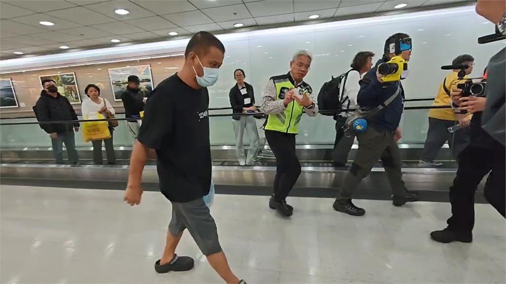 快新聞／「小翁立友」遭詐騙集團囚禁緬甸園區　稍早返台畫面曝光！