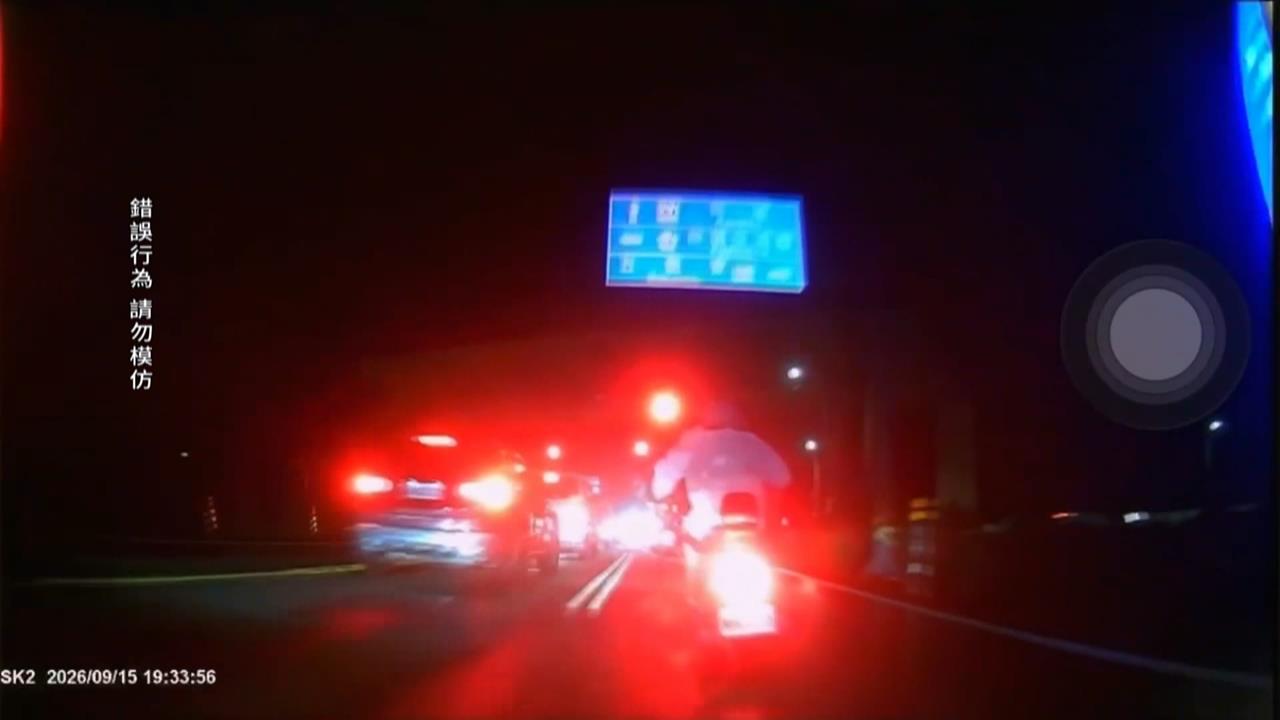 屏東潮州當街警匪追逐！　持毒男心虛「狂逃40公里」摔車