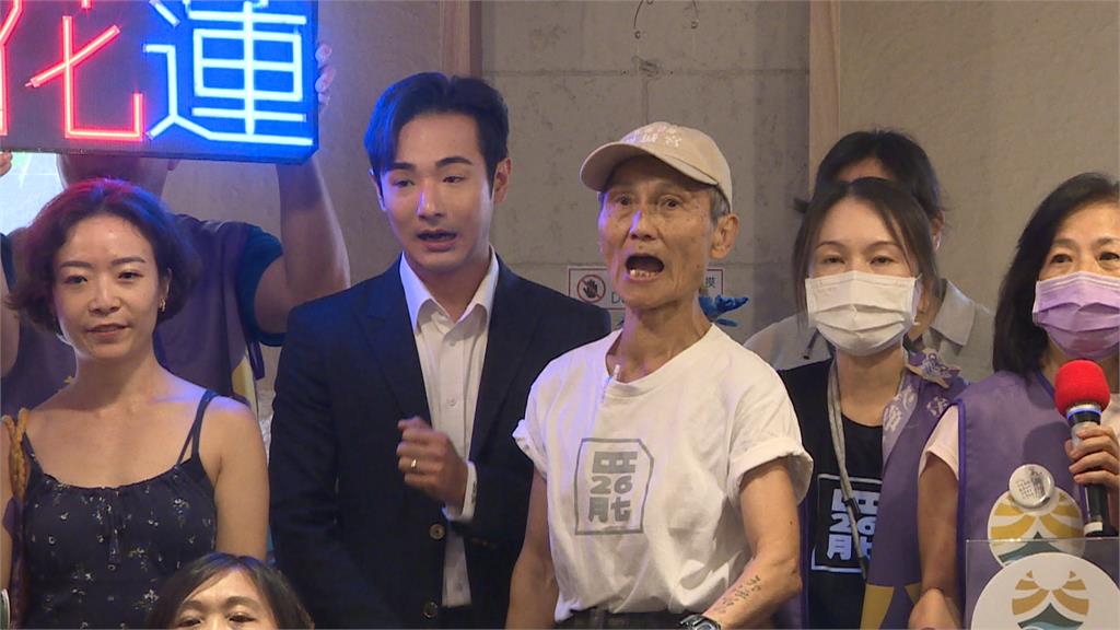 中官媒操弄輿論抹黑罷免支持者! 徐榛蔚當面遭嗆「罷免傅崐萁」