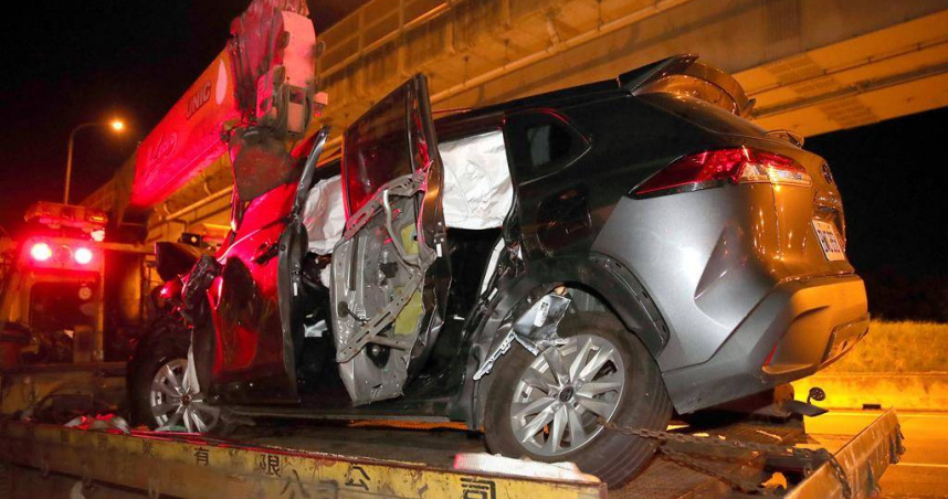 國道3號凌晨「4車連環車禍」！　1女飛車外亡、5人輕重傷