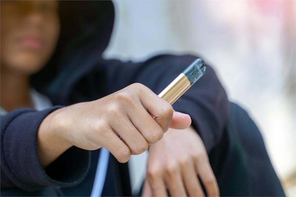近2成青少年難抗菸品誘惑 聯新國際醫分享5招轉移注意力