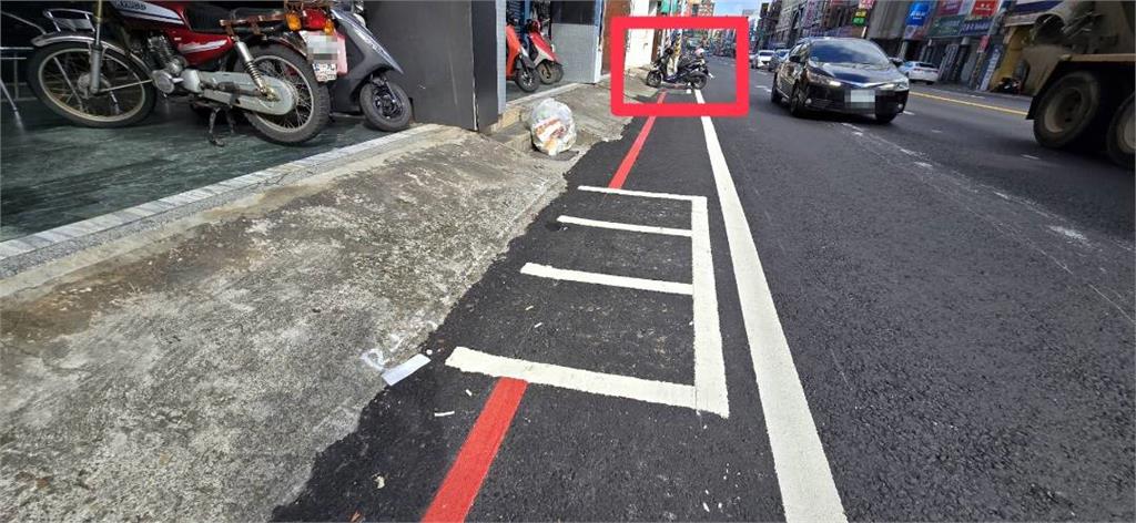 獨／桃園區復興路出現迷你停車格！機車「停不了」原因曝光