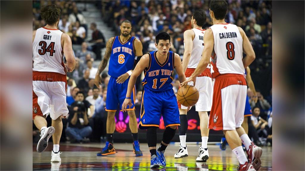 籃球(影)/林書豪0.5秒經典絕殺三分球!豪小子的情人節寫下NBA最浪漫一夜