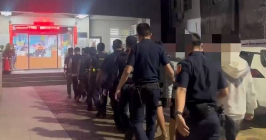 高雄瑞豐夜市爆衝突！11人亂鬥1少年遭砍濺血　行兇動機曝光