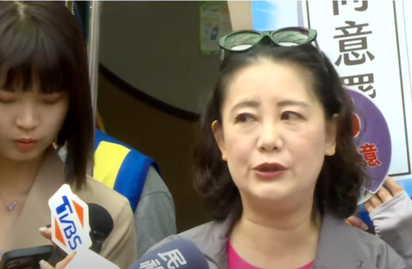 快新聞/怒轟普發現金違憲 吳思瑤嗆:財源是柯文哲貪污的錢、藍營黨產?