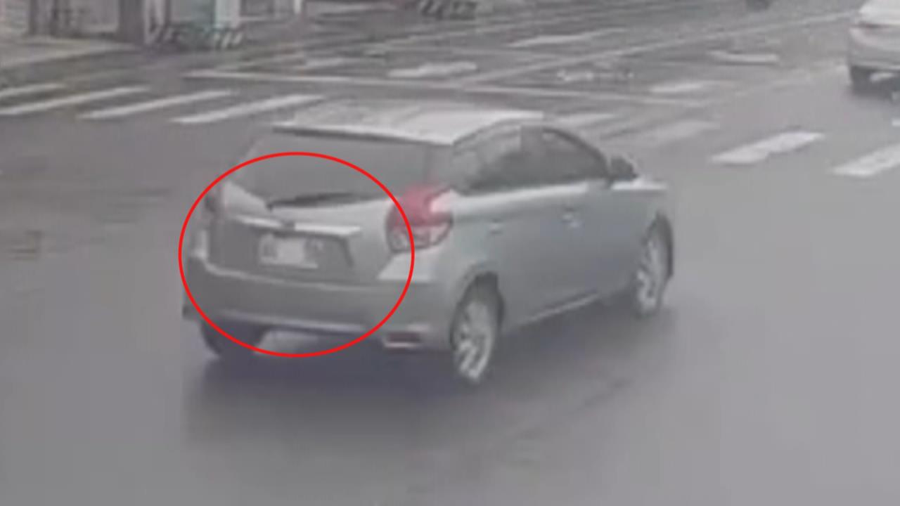 宜蘭驚見小客車「口罩遮車牌」！　　駕駛：常被檢舉、忘記拿下來