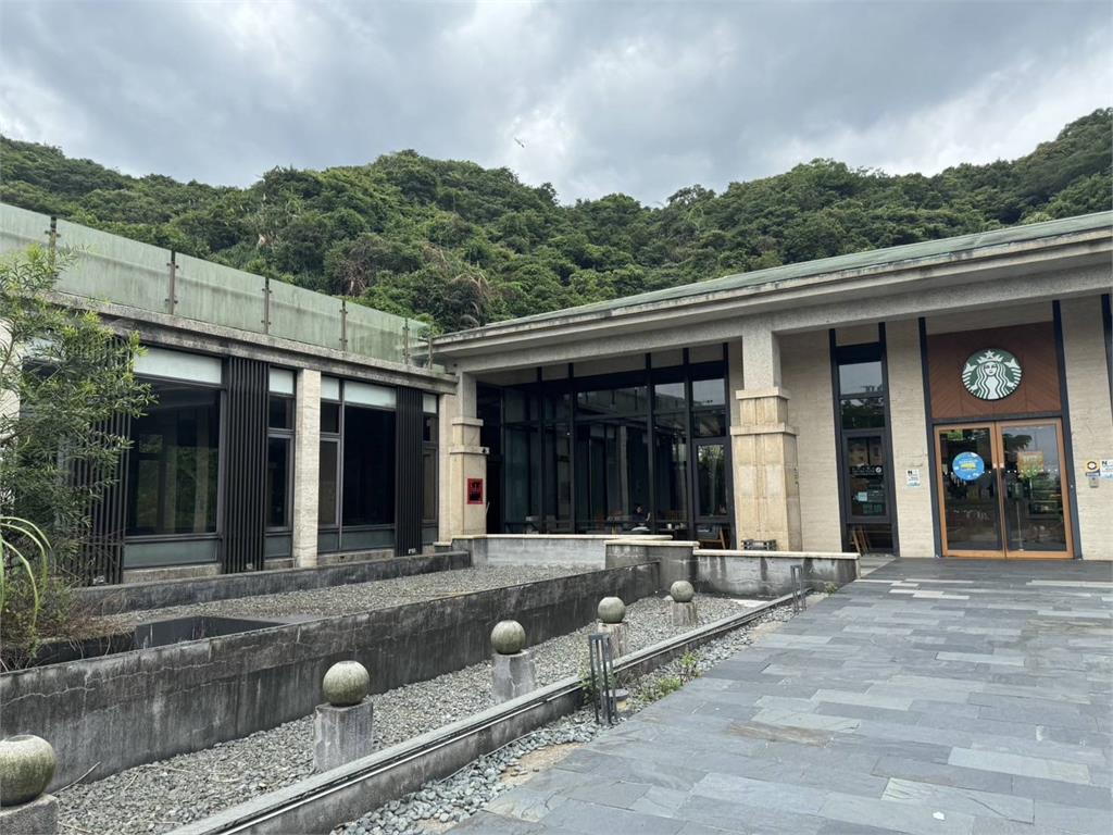最美星巴克房東換人當！建商「1.1億無貸款買下」未來有望推新大樓案