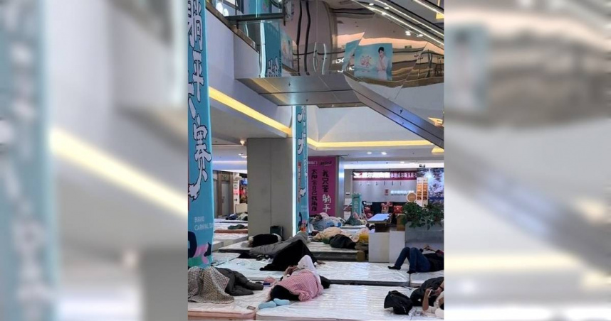 躺平大賽吸千萬人觀戰！男包紙尿褲撐33小時半奪冠　獎金曝光