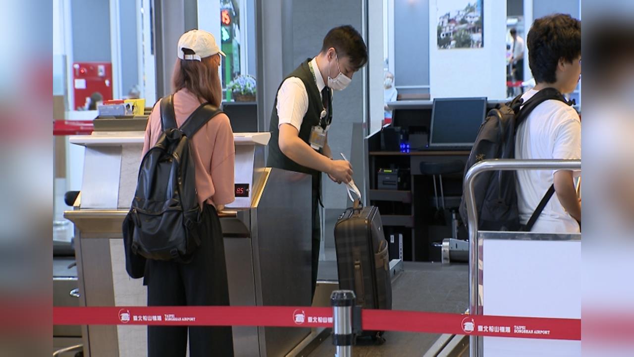 行李越早託運越晚才拿到? 達人點出「有這些」才優先
