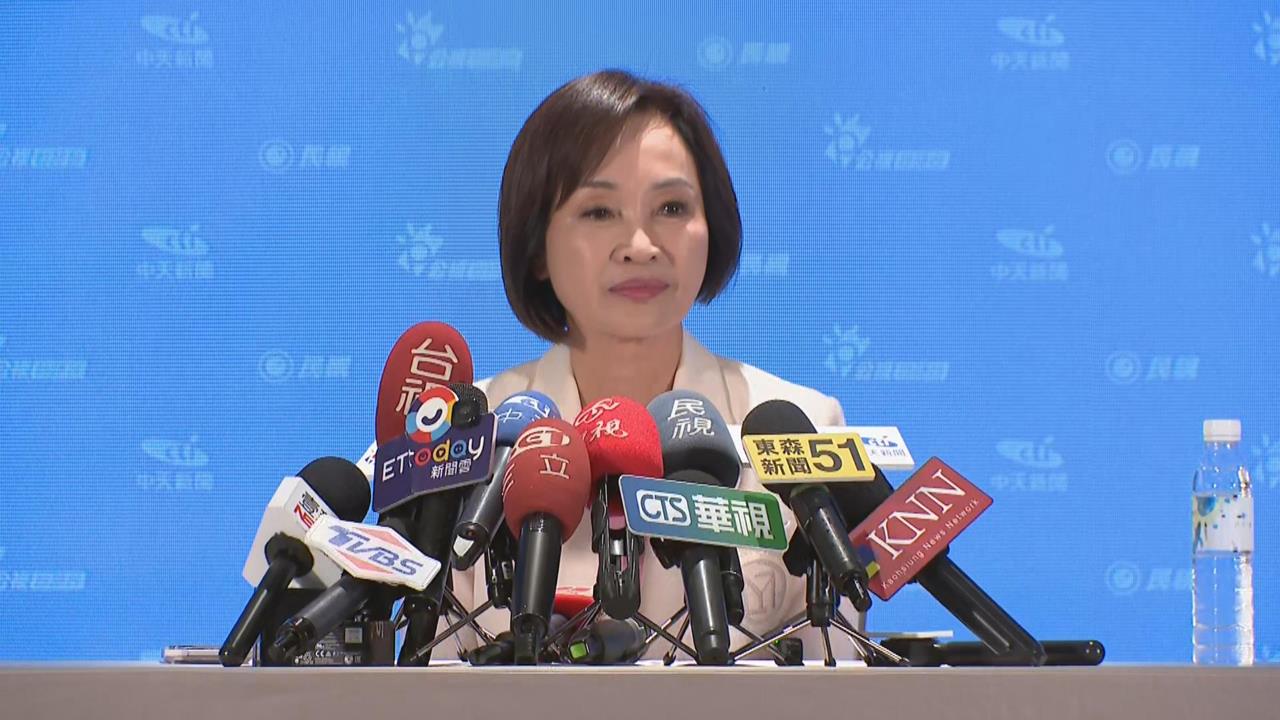 快新聞／脫稿罵到口渴！柯志恩「講到一半突喝水」　本人會後解釋了