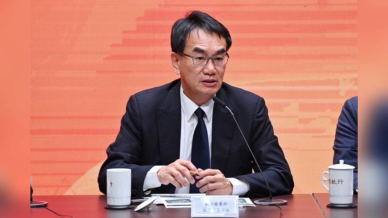 快新聞／林宜敬掌數位部拚打詐　卓揆：更快提出好技術與詐團鬥智