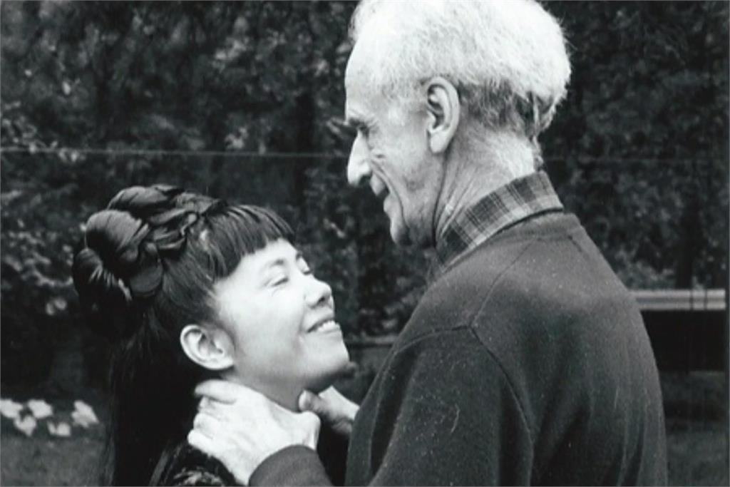 草間彌生一生未婚與他互繪裸體「無性忘年戀」   曾邀尼克森總統上床換停戰