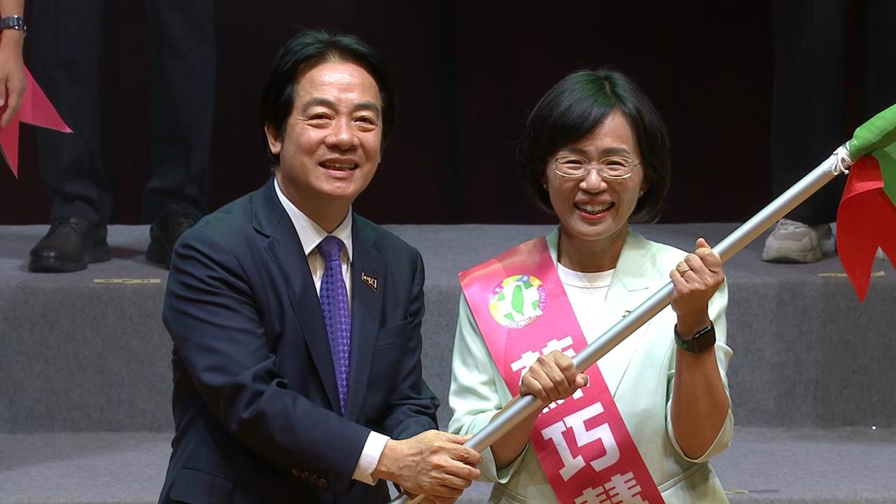 李四川民調領先蘇巧慧近7%早預告? 網譏:調整過的